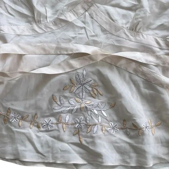 New Anthropologie  silk top - Picture 4 of 4